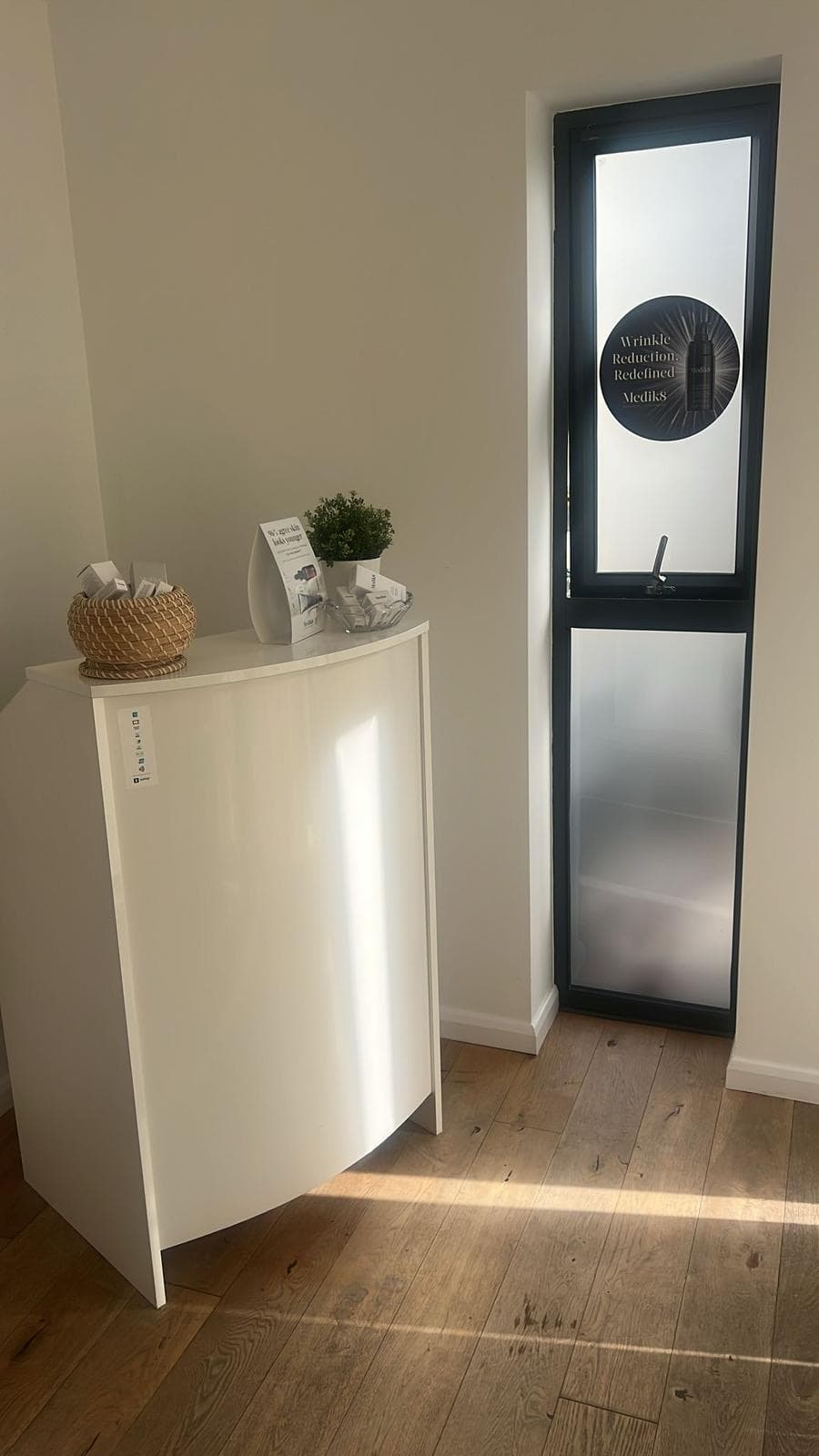 The White Beauty Room 3