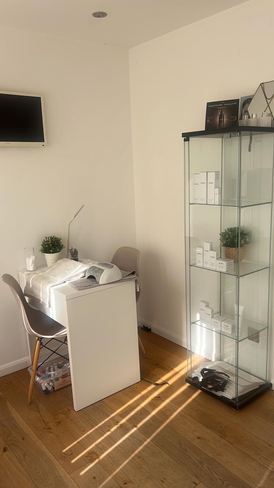 The White Beauty Room 4